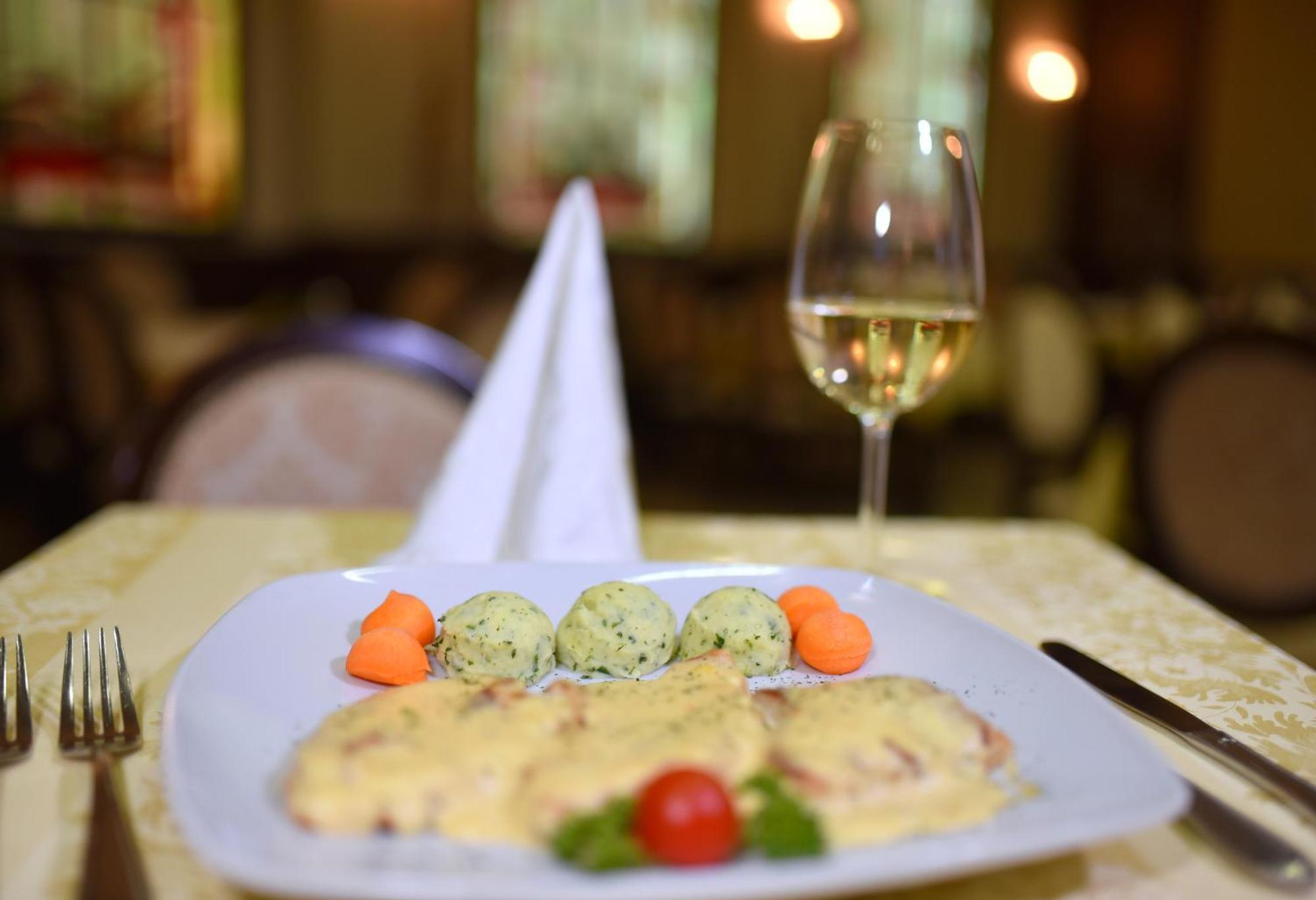 贝尔格莱德酒店 Čačak 外观 照片